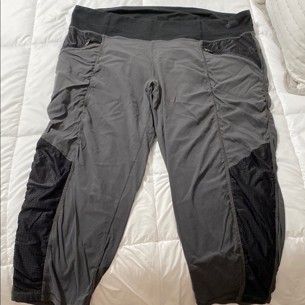 The North Face Gray and Black Capris